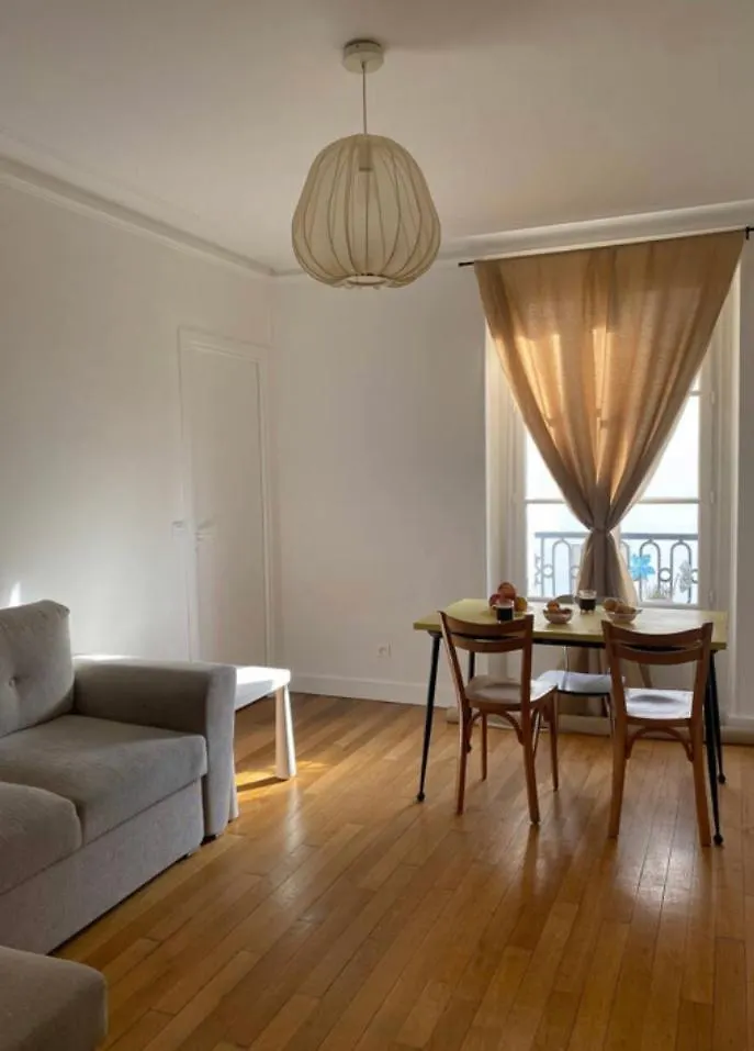 Bright 3 Rooms In Paris 11Th